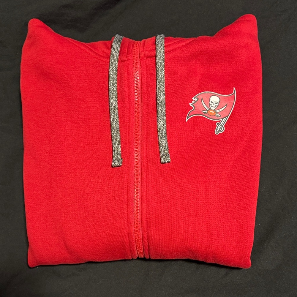 Nike Tampa Bay Buccaneers Red Zip Hoodie - NFL - Size Medium